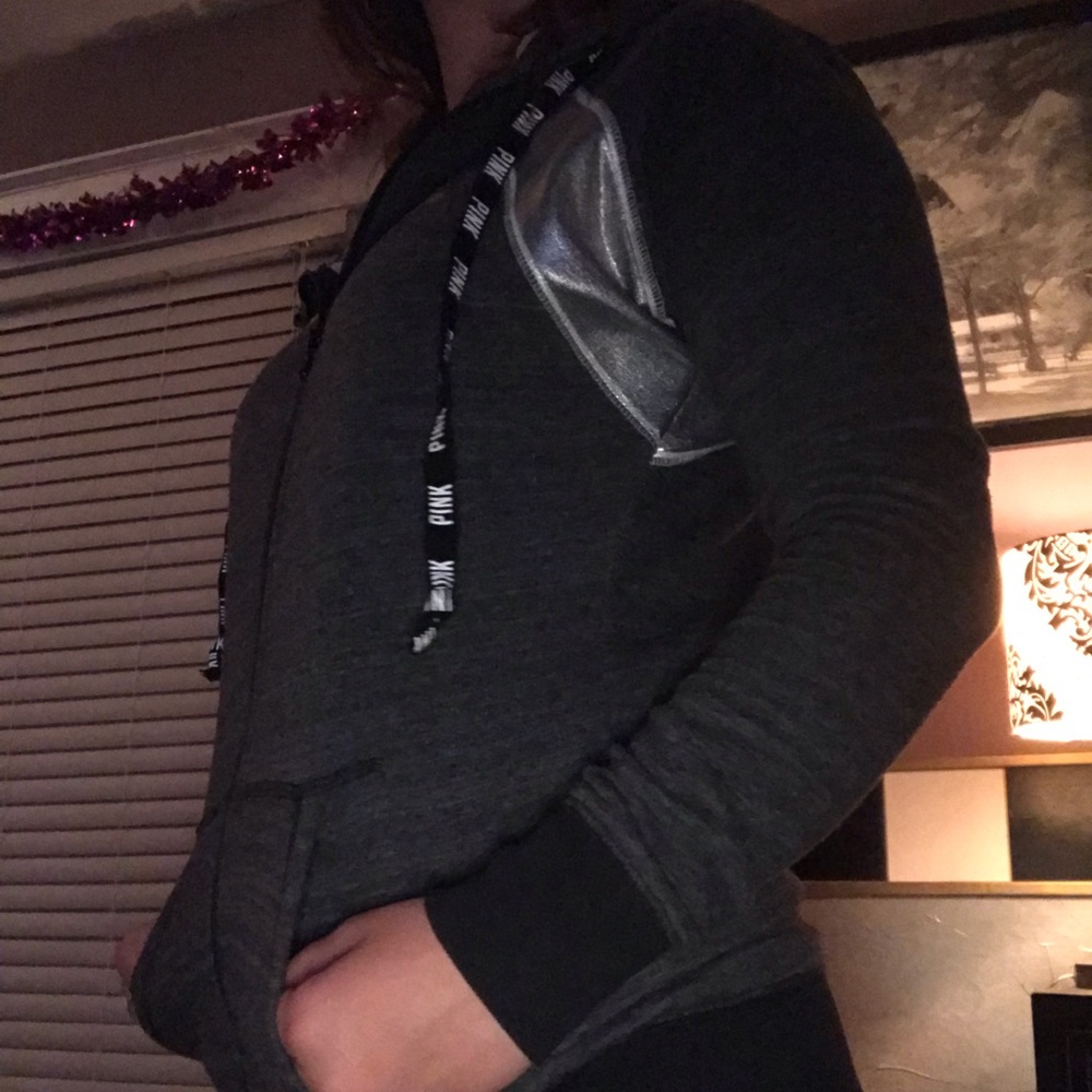 VS zip up sweatshirt